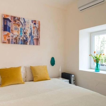 Authentic Gf Apartment With Terrace At The 3 Cities Marina Cospicua Exteriér fotografie