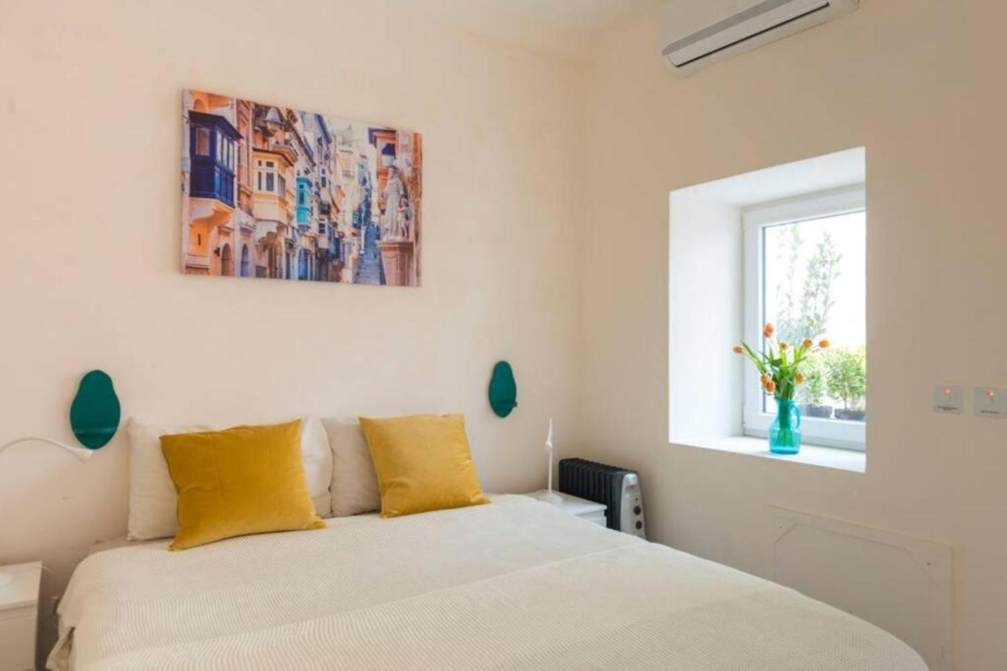 Authentic Gf Apartment With Terrace At The 3 Cities Marina Cospicua Exteriér fotografie