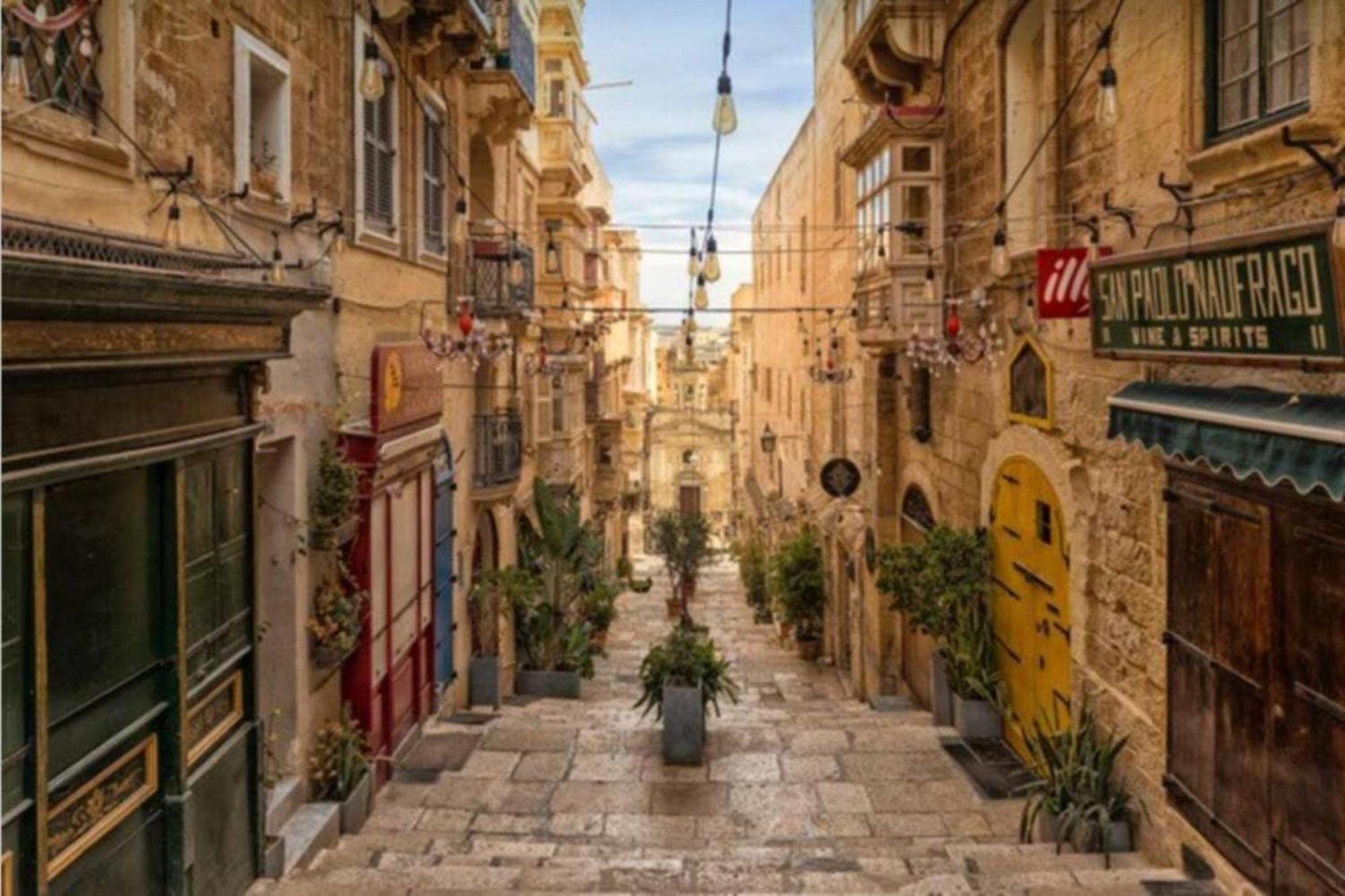 Authentic Gf Apartment With Terrace At The 3 Cities Marina Cospicua Exteriér fotografie