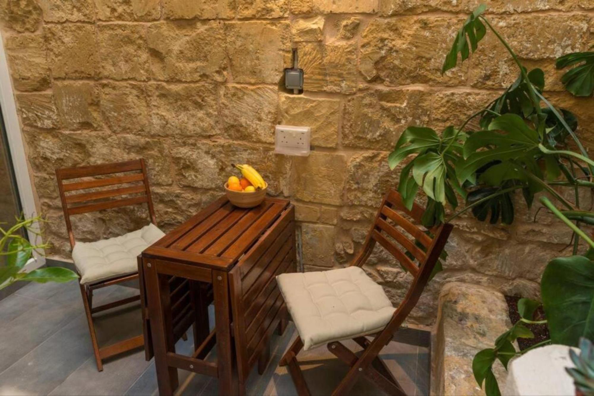 Authentic Gf Apartment With Terrace At The 3 Cities Marina Cospicua Exteriér fotografie