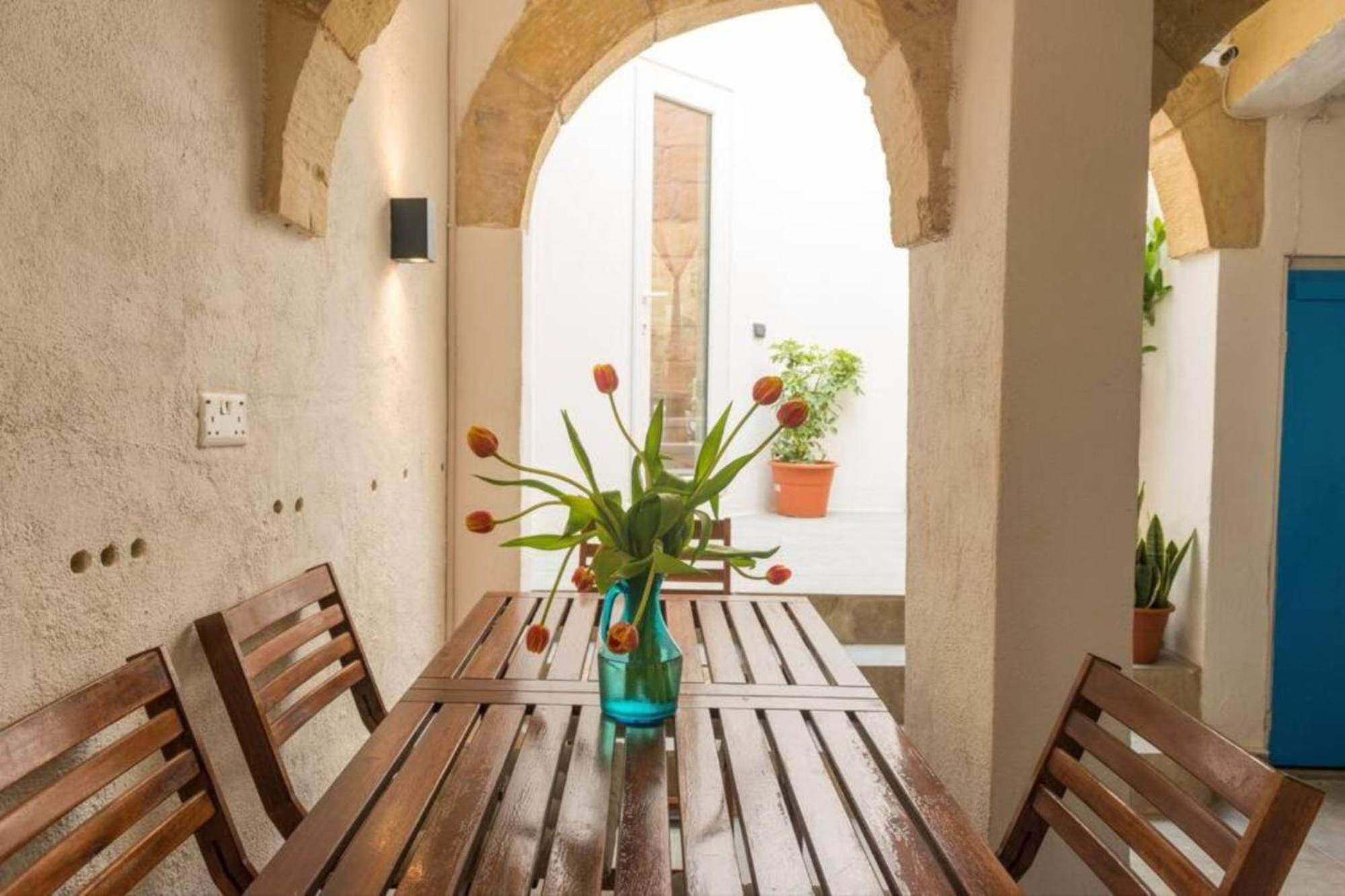 Authentic Gf Apartment With Terrace At The 3 Cities Marina Cospicua Exteriér fotografie
